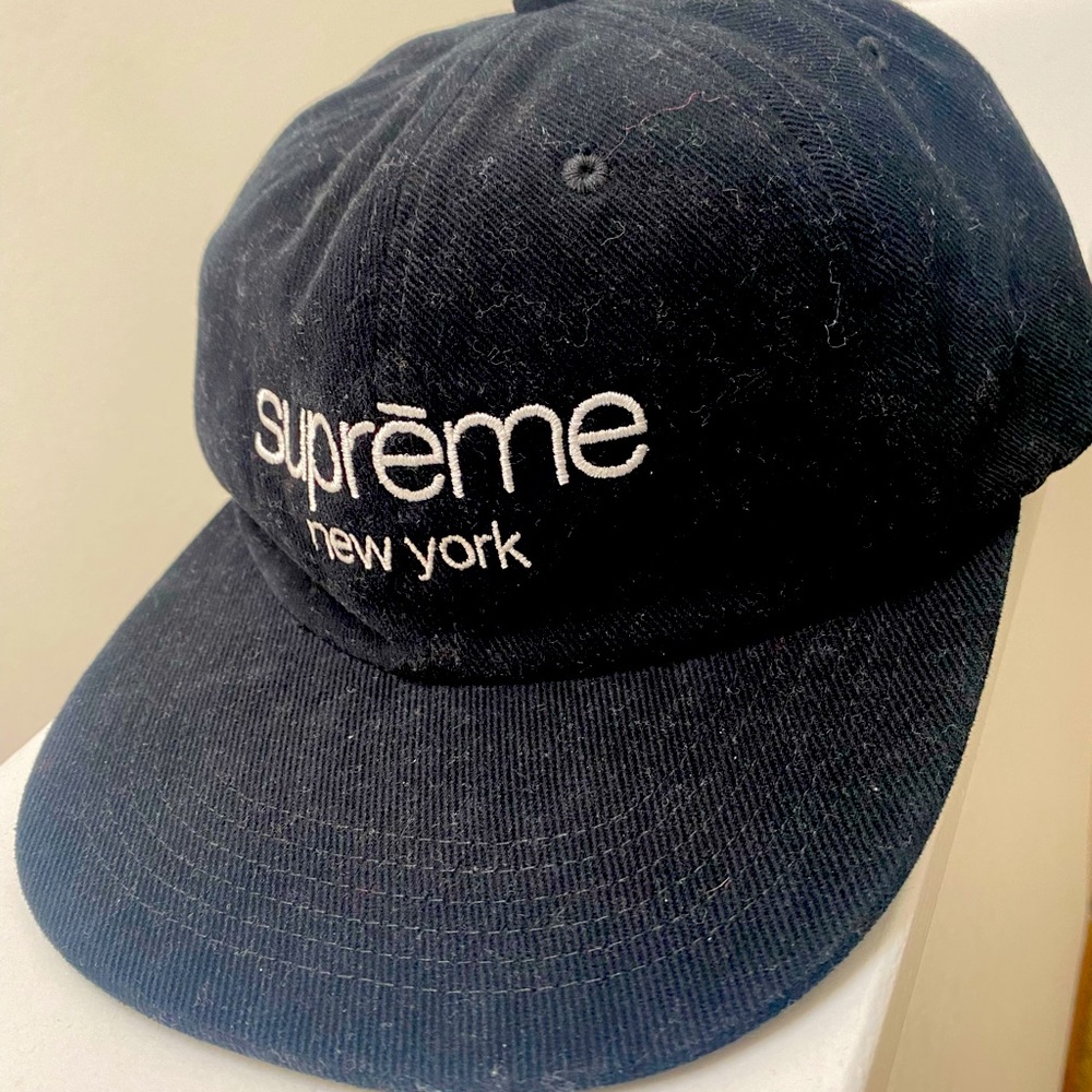 Surpreme hat